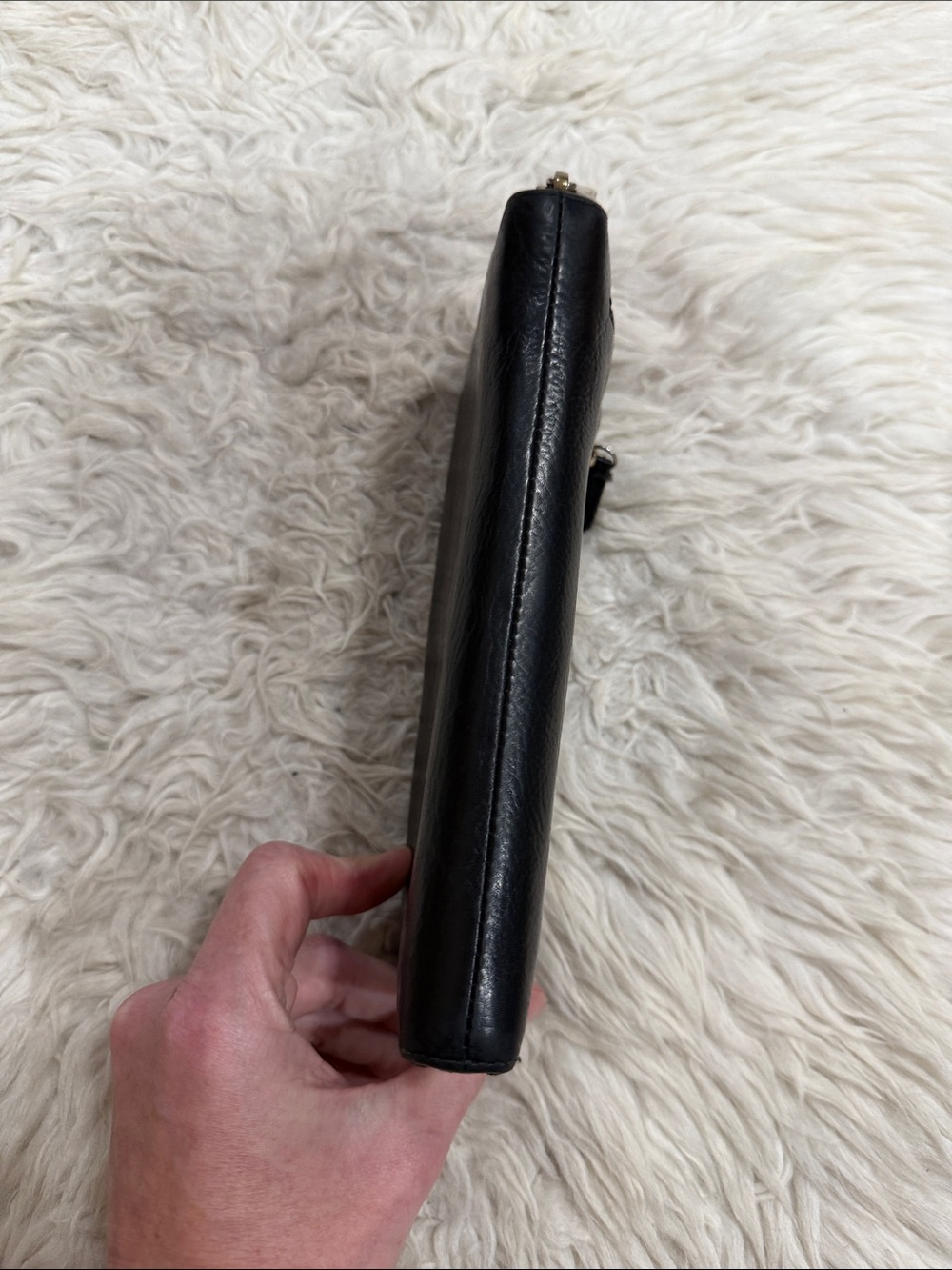 Fossil Black Pebbled Leather Sydney Zip Around
Wallet - Picture 5 of 8